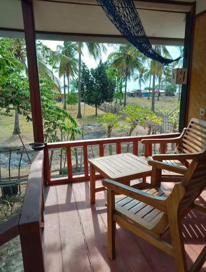 Why Not Bar And Bungalows #2 Pemenang Экстерьер фото