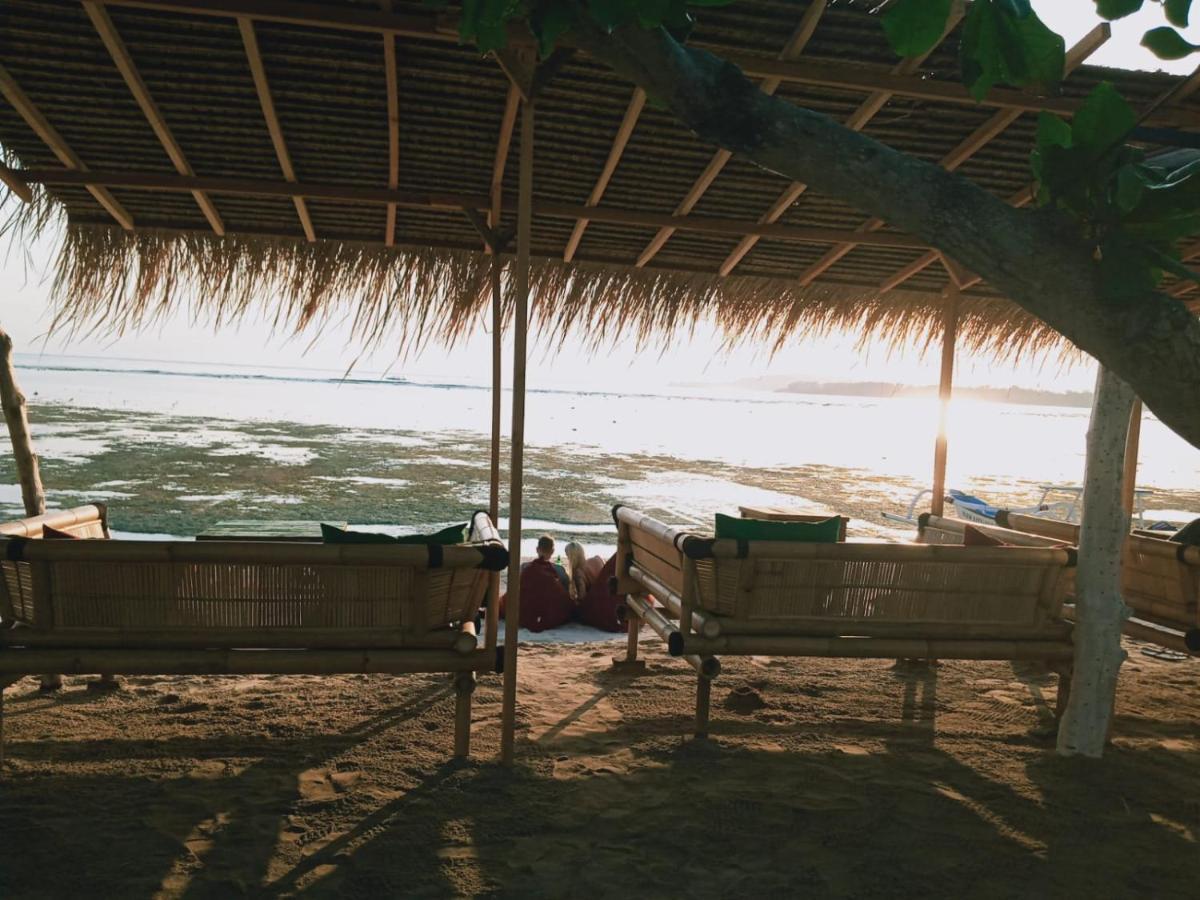 Why Not Bar And Bungalows #2 Pemenang Экстерьер фото